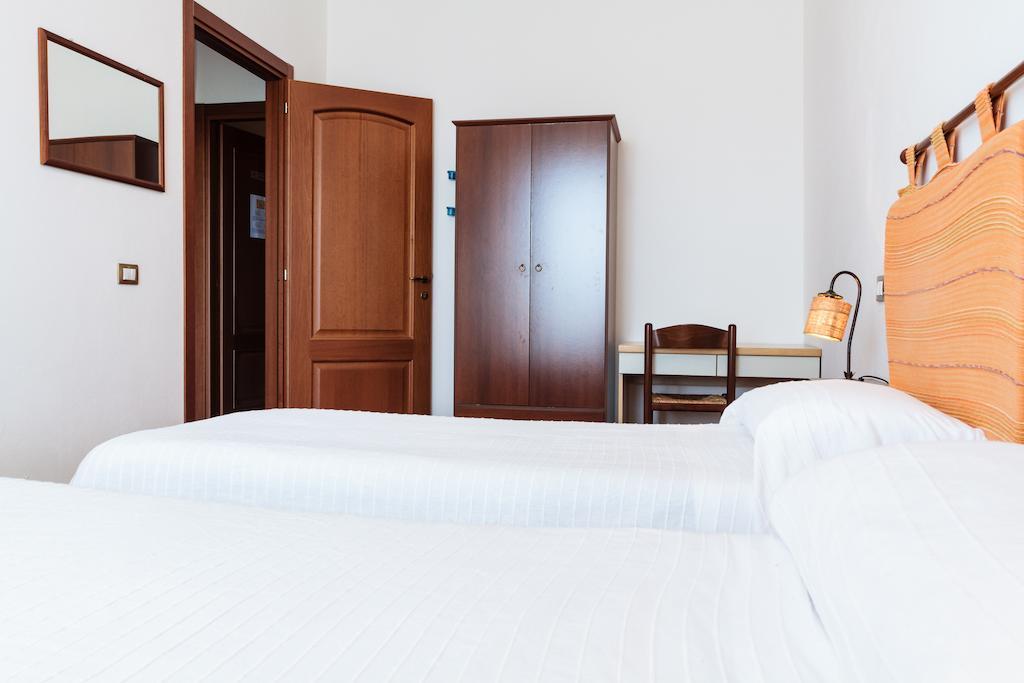 La Mezzanella Guesthouse Porto Torres Δωμάτιο φωτογραφία