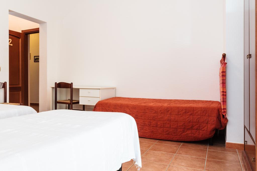 La Mezzanella Guesthouse Porto Torres Δωμάτιο φωτογραφία